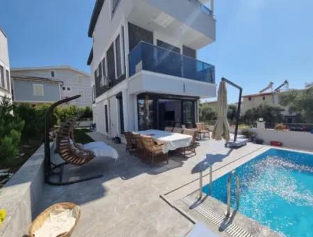 5 1 Frei Stehendes Haus Mit Pool In Akbük